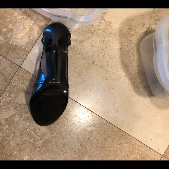 Shoes - Picture 2 of 2